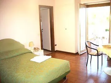 Residence Medaglie D'Oro Roma 3*,  Italia