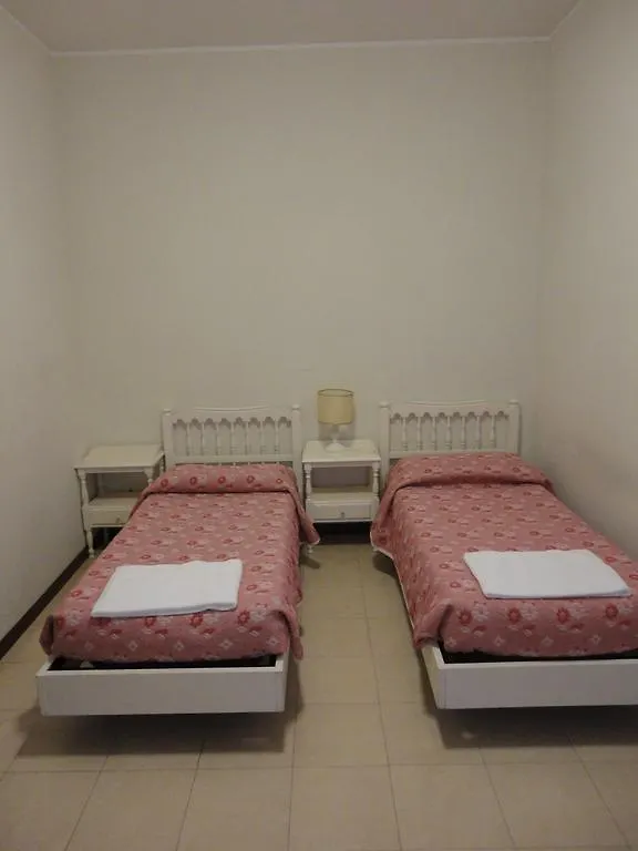 Residence Medaglie D'Oro Rome 3*,