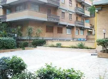 Residence Medaglie D'Oro Rome Aparthotel